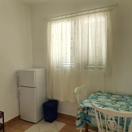 Apartament For Families With Children Zavala - Hvar - 128 *